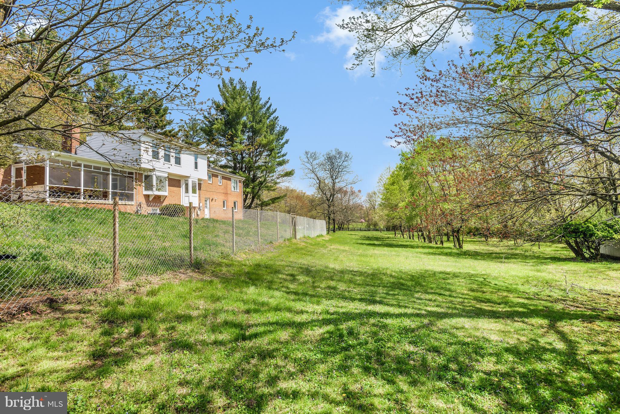 2630 Fox Mill Road Herndon, VA 20171 - Photo 29 of 30 Exterior (Rear)