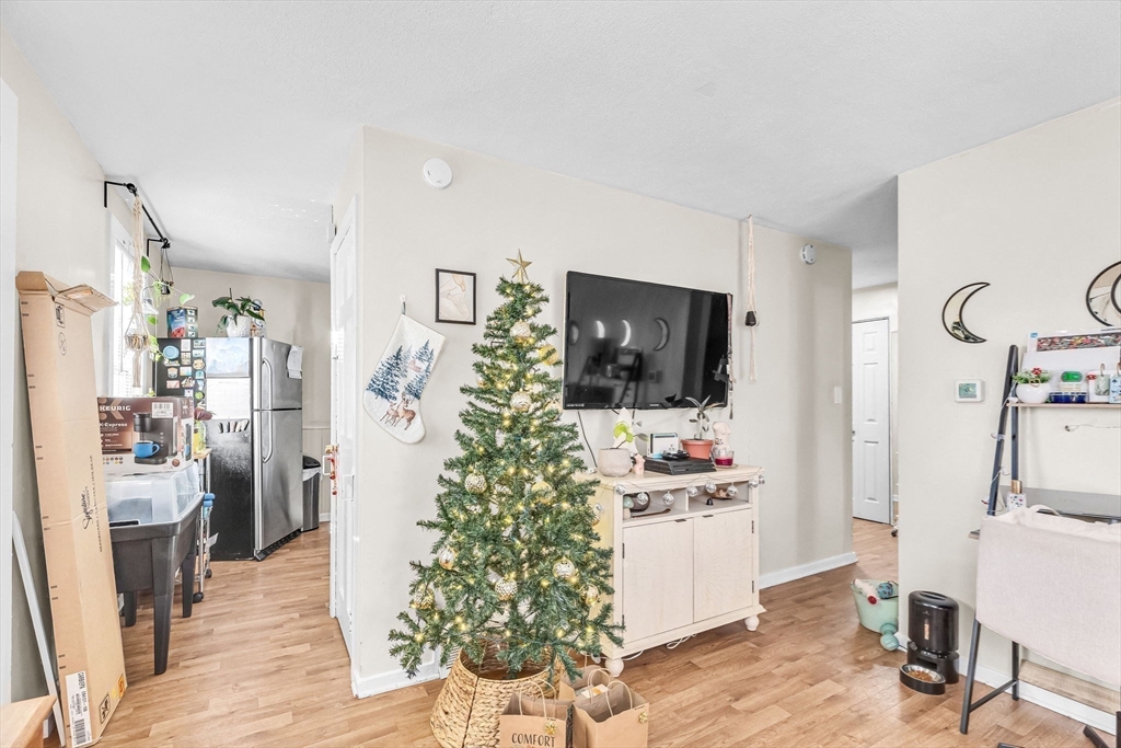 97-99 Fernwold Street Springfield, MA 01104 - Photo 13 of 32