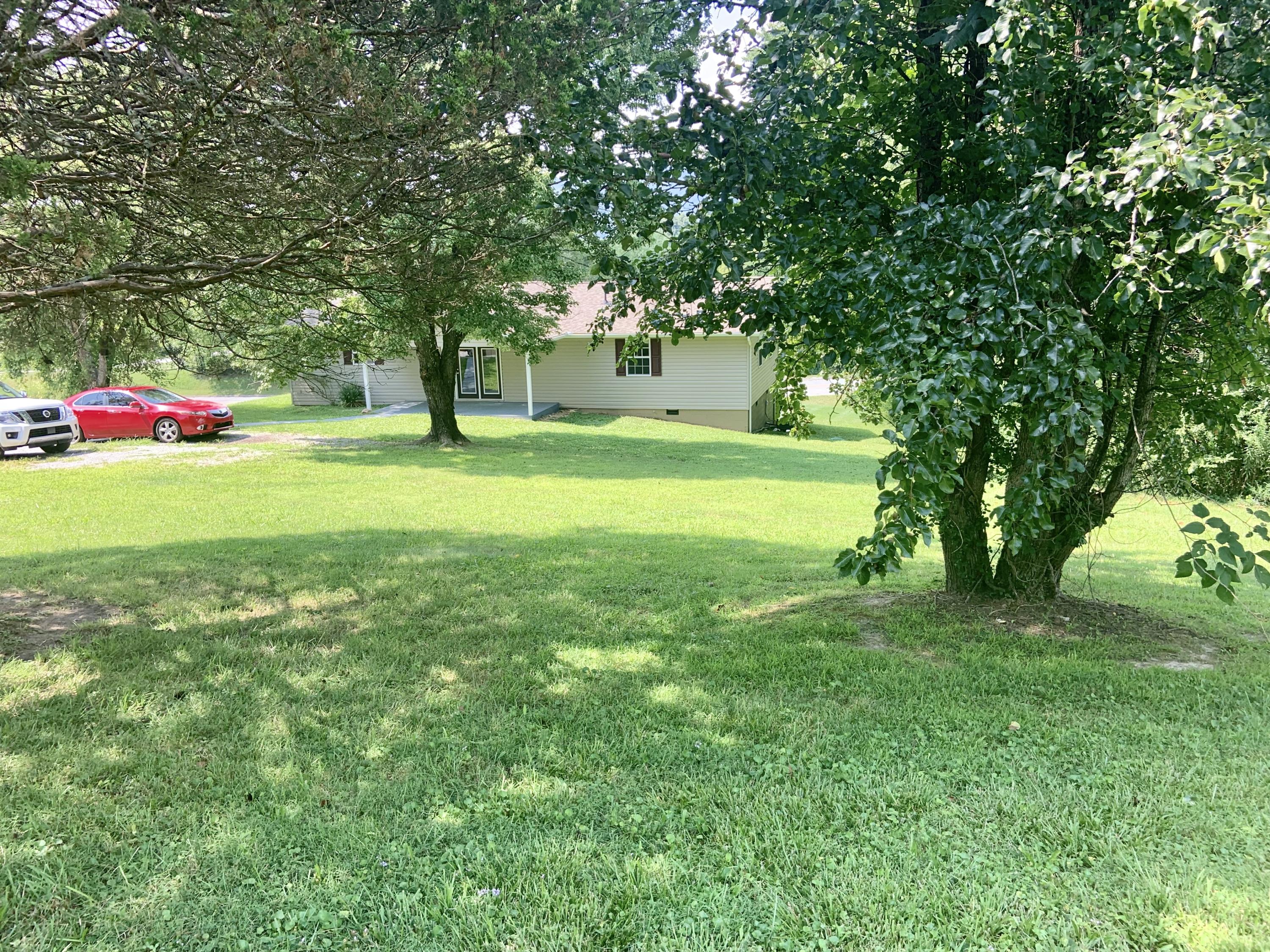 111 River Road Harrogate, TN 37752 - Photo 3 of 19 A8C63AB8-EA9A-42DA-B0D1-9E76B11E5C19