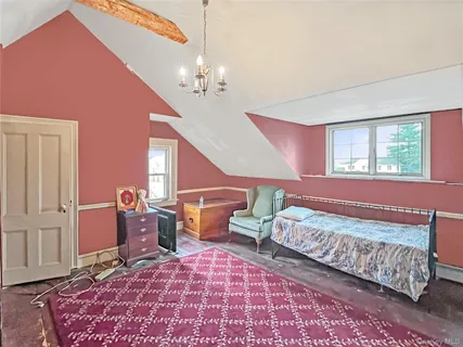 $999,888 | 118 Shelter Rock Road, Roslyn, NY 11576