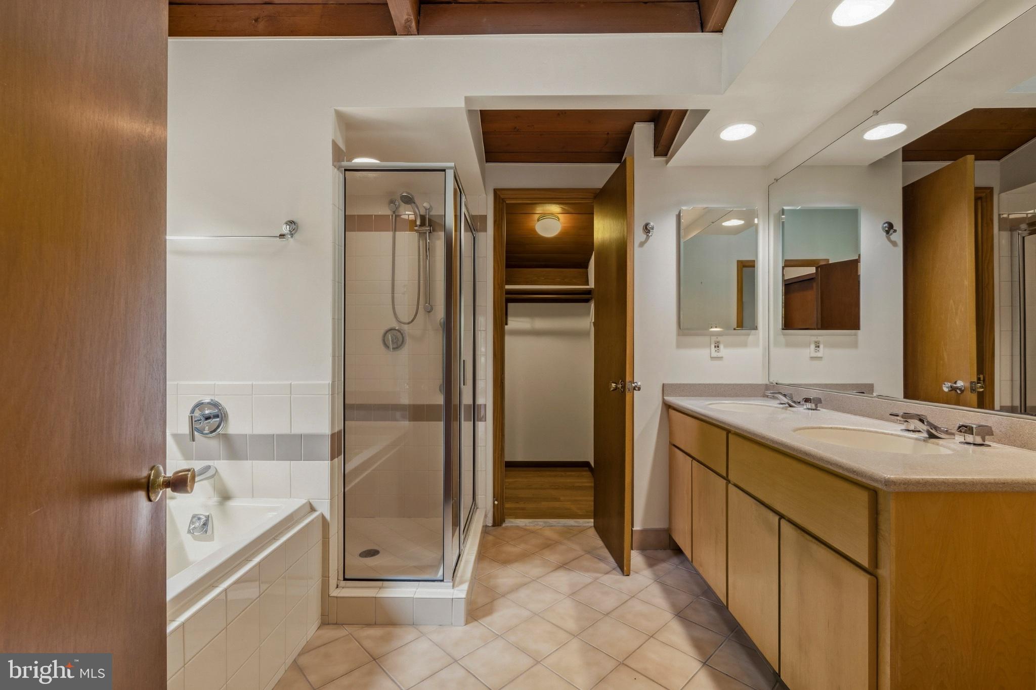 500 Walker Road Great Falls, VA 22066 - Photo 66 of 74 Gallery Image 66
