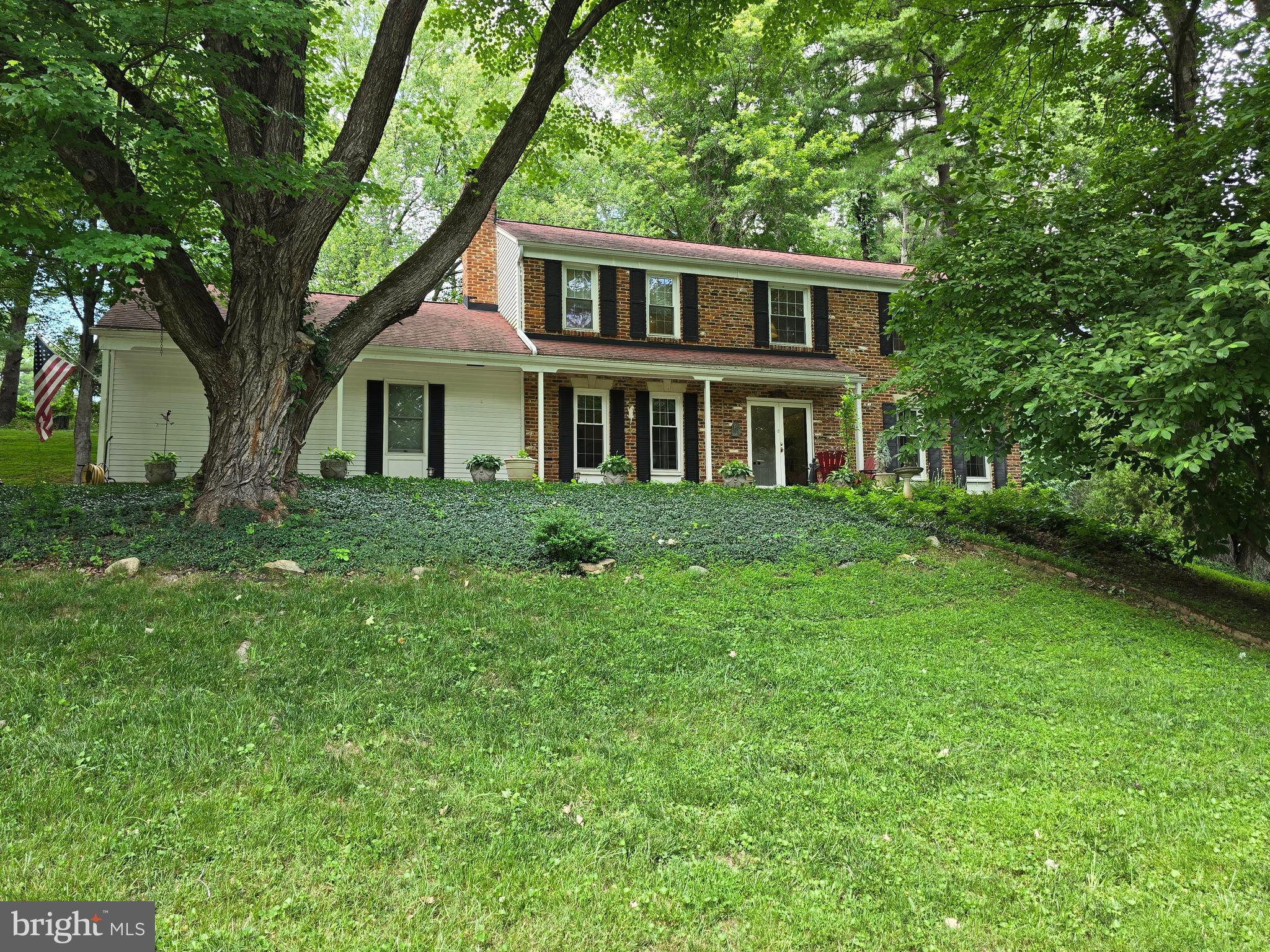 16601 Briardale Road Rockville, MD 20855 - Photo 2 of 70