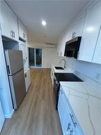 $1,700 | 653 West Glenoaks Boulevard, Unit 7, Glendale, CA 91202