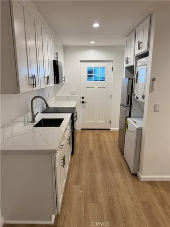$1,700 | 653 West Glenoaks Boulevard, Unit 7, Glendale, CA 91202