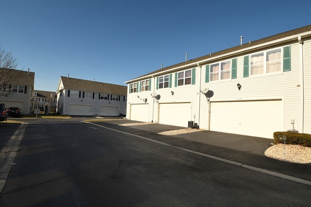 2529 Capitol Avenue Aurora, IL 60503 - Photo 6 of 13