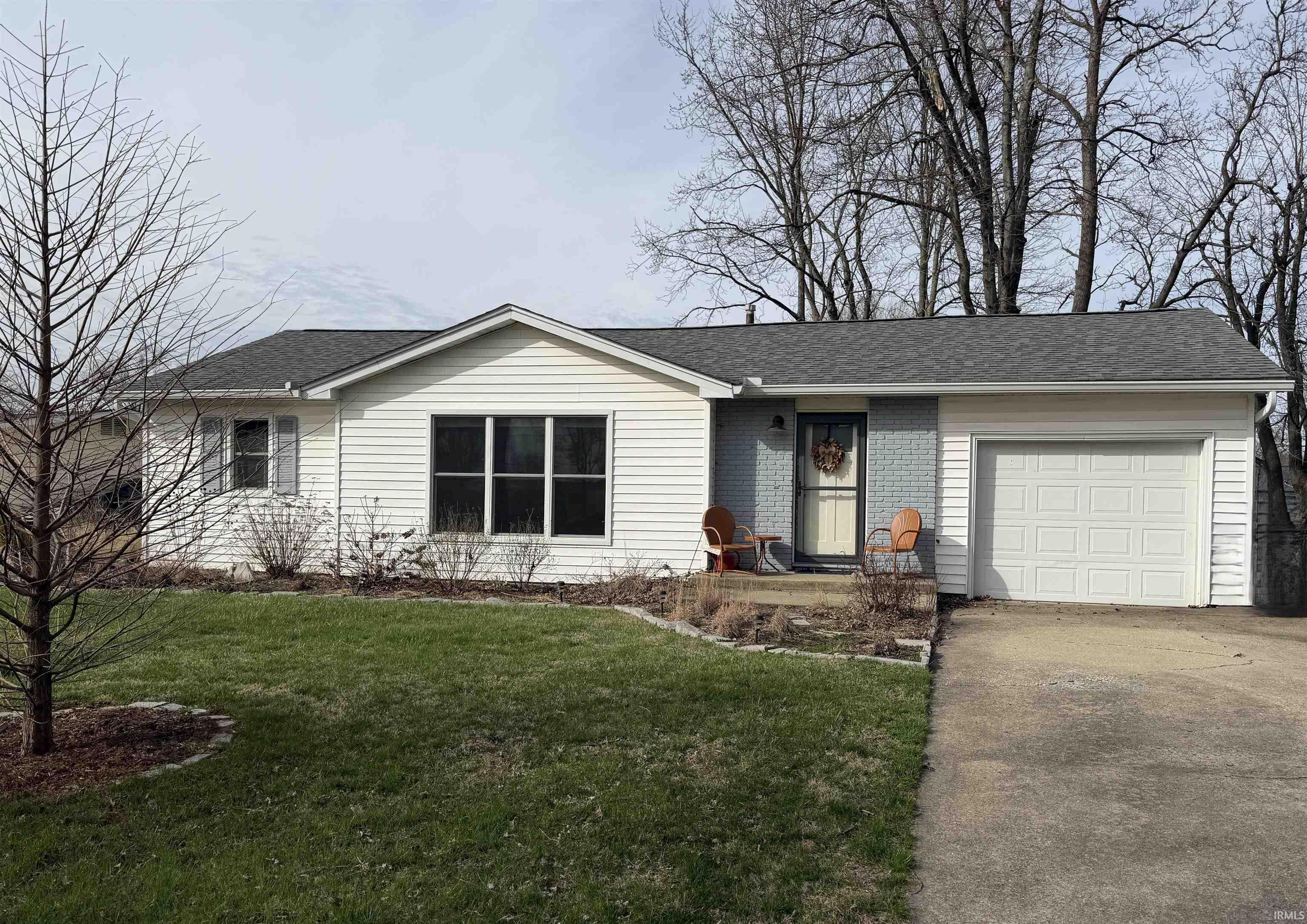 4155 West Middle Court Bloomington, IN 47403 - Photo 1 of 18