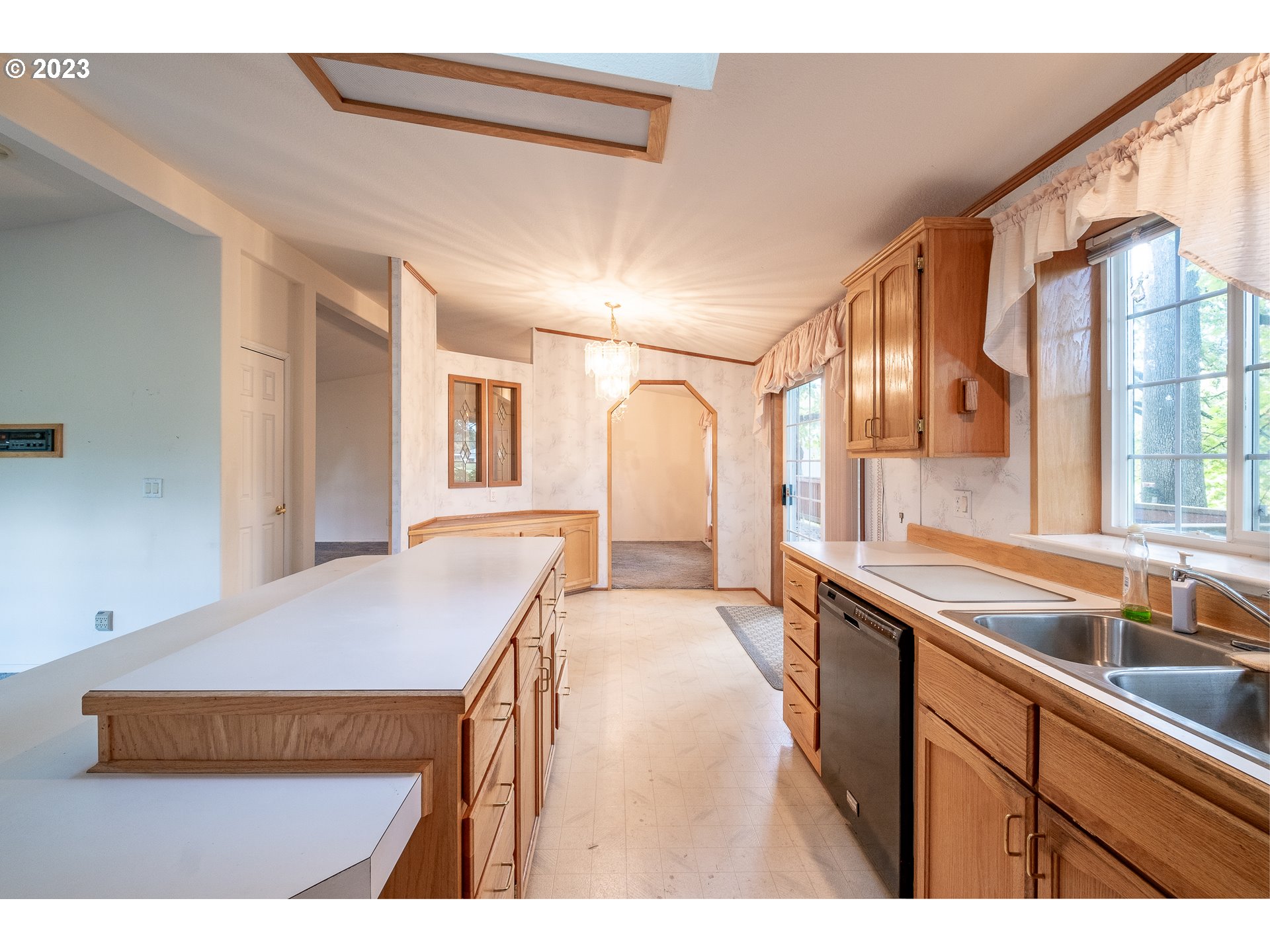 31020 Ty Valley Road Lebanon, OR 97355 - Photo 11 of 42 Gallery Image 11
