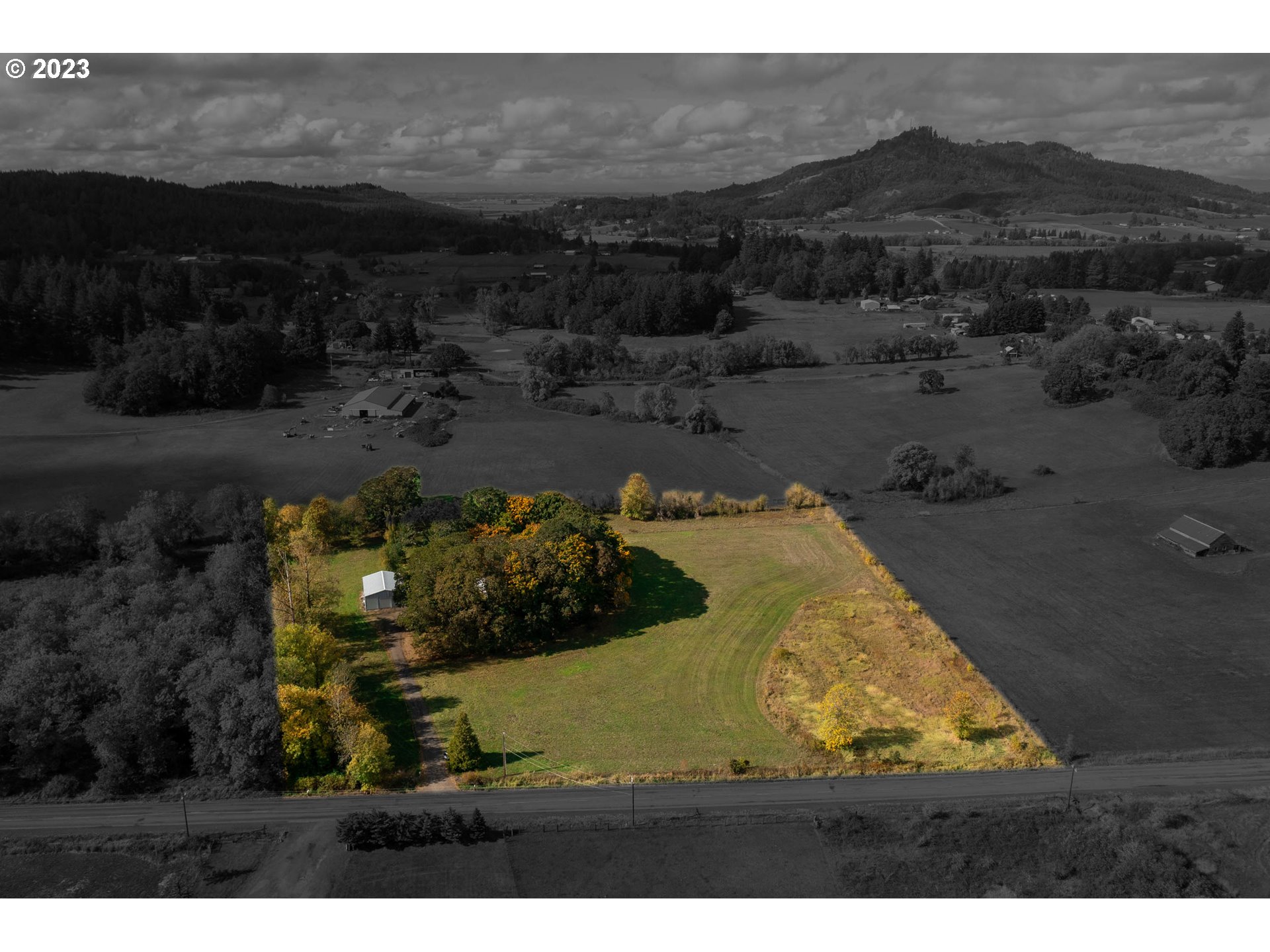 31020 Ty Valley Road Lebanon, OR 97355 - Photo 2 of 42 Gallery Image 2