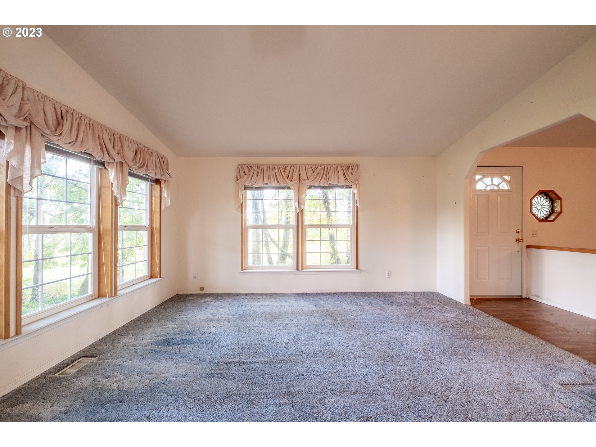 31020 Ty Valley Road Lebanon, OR 97355 - Photo 24 of 42 Gallery Image 24
