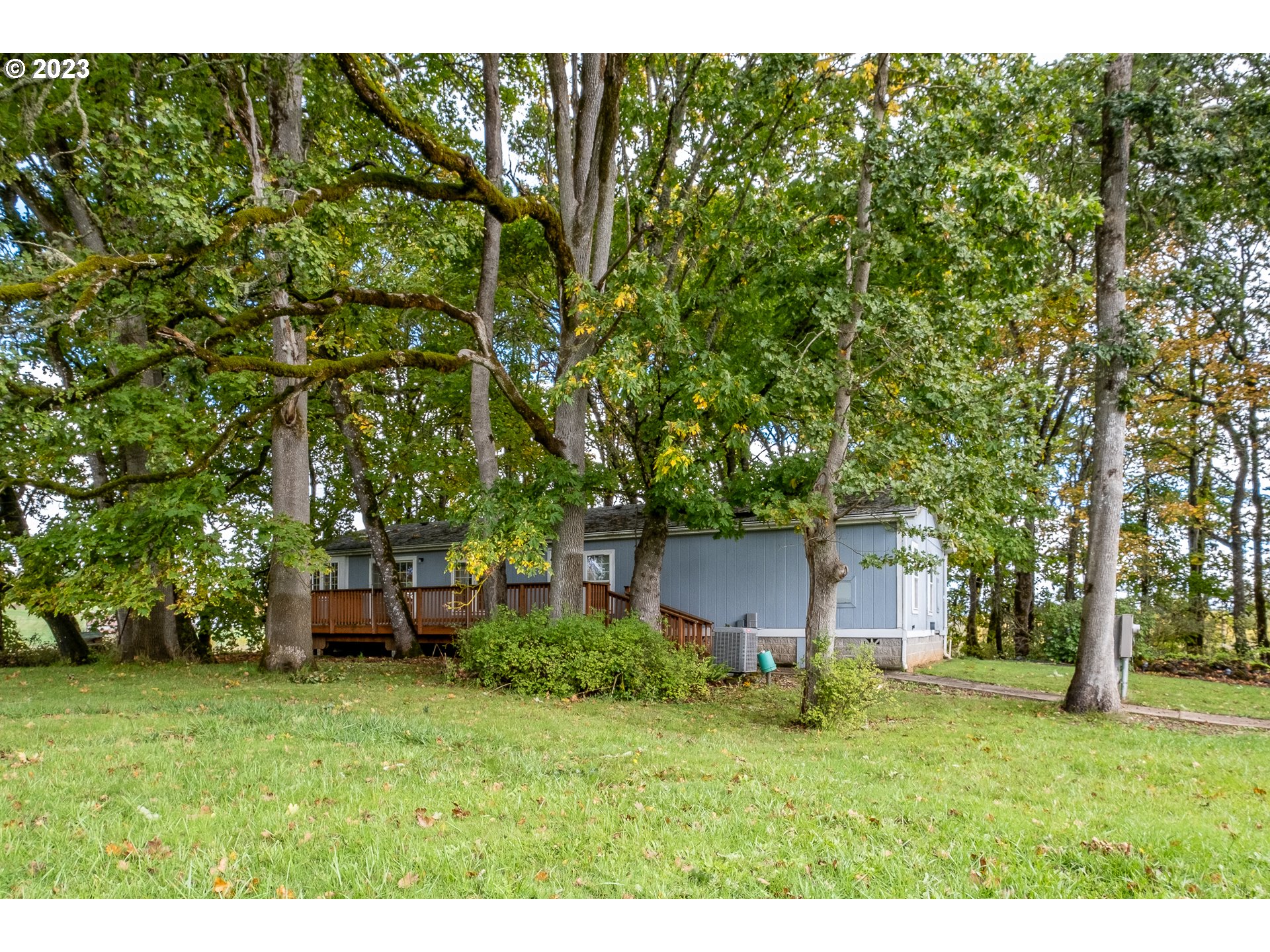 31020 Ty Valley Road Lebanon, OR 97355 - Photo 36 of 42 Gallery Image 36