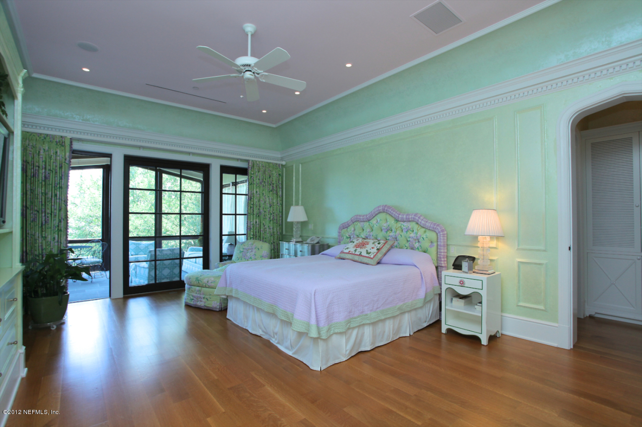 2122 River Road Jacksonville, FL 32207 - Photo 15 of 44 Master Bedroom