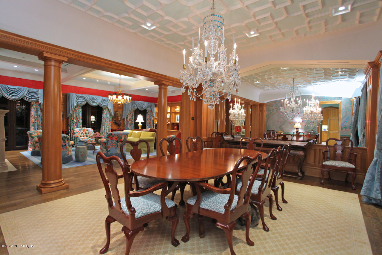 2122 River Road Jacksonville, FL 32207 - Photo 6 of 44 Formal Dining Room