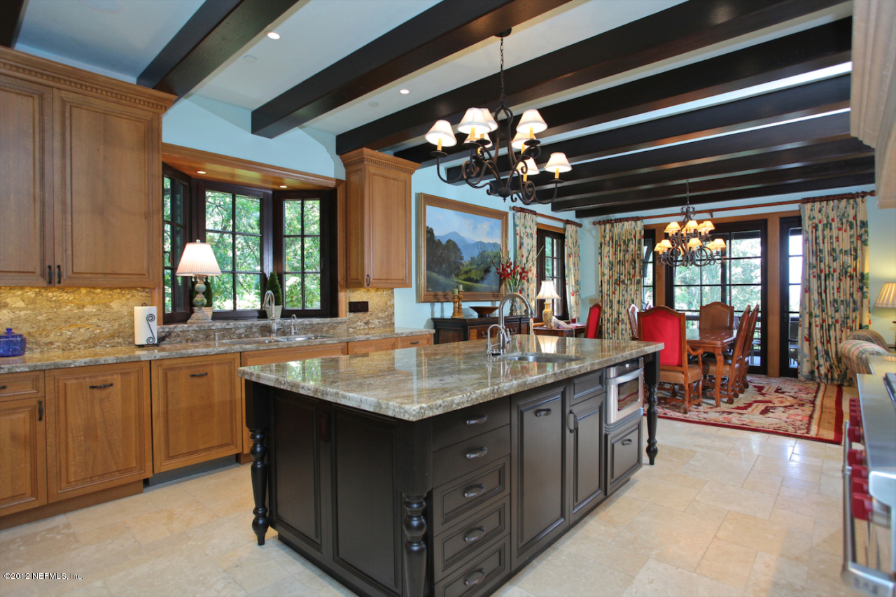 2122 River Road Jacksonville, FL 32207 - Photo 7 of 44 Kitchen/Breakfast Room