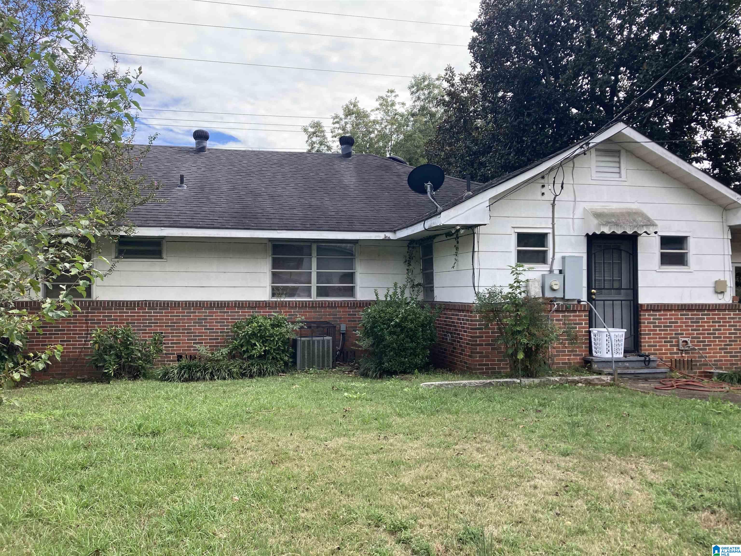 402 Elm Street Southwest Bessemer, AL 35022 - Photo 10 of 48