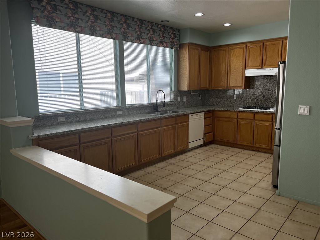 8327 San Ramon Drive Las Vegas, NV 89147 - Photo 12 of 18