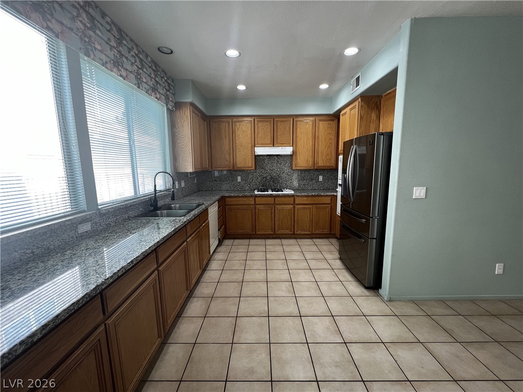 8327 San Ramon Drive Las Vegas, NV 89147 - Photo 4 of 18