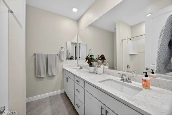 $3,950 | 6480 Castalnova Bend Drive, Las Vegas, NV 89166