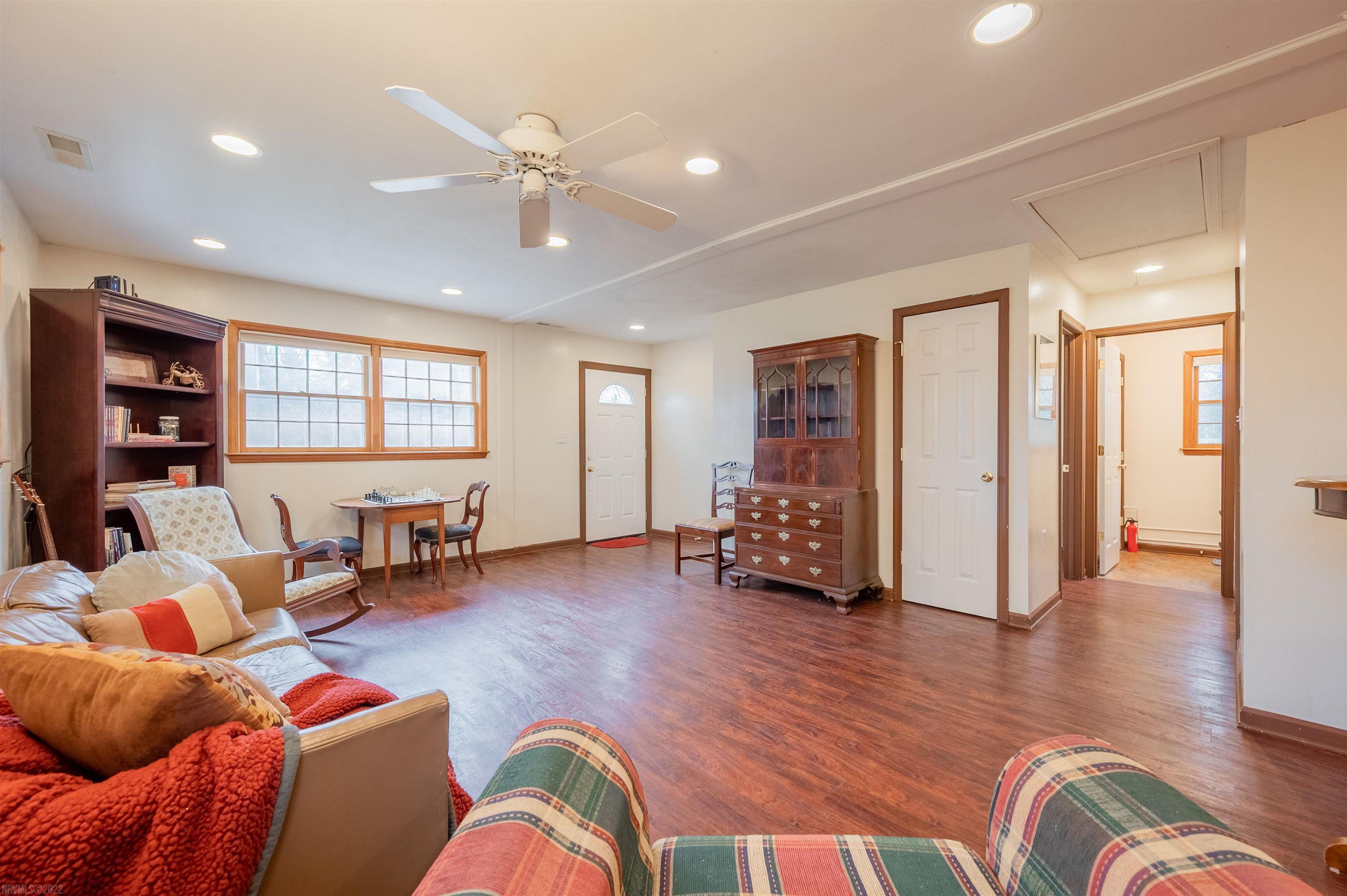 1306 Bishop Road Blacksburg, VA 24060 - Photo 44 of 83 Gallery Image 44