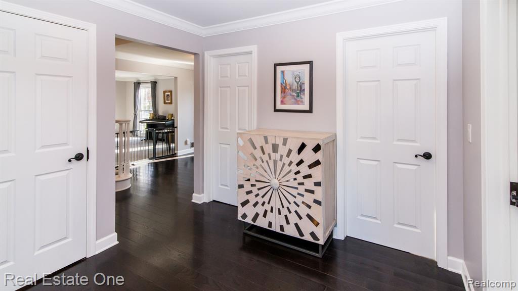 35280 Spring Hill Road Farmington Hills, MI 48331 - Photo 15 of 62