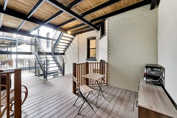 $4,400 | 1701 North Crilly Court, Unit 2E, Chicago, IL 60614