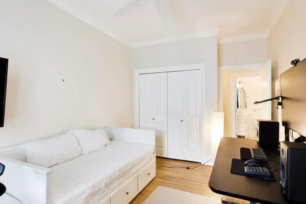 $4,400 | 1701 North Crilly Court, Unit 2E, Chicago, IL 60614