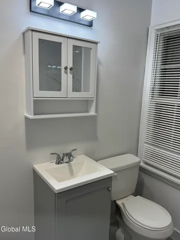 $1,500 | 528 4th Avenue, Unit 1, Troy, NY 12182