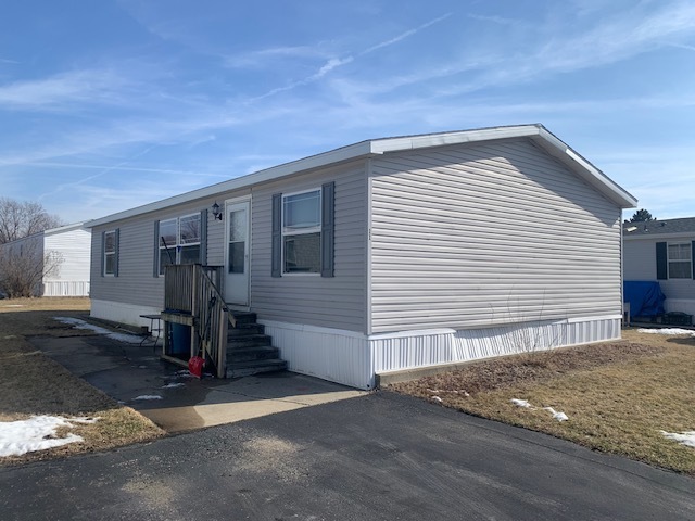 11 St George Bourbonnais, IL 60914 - Photo 1 of 12