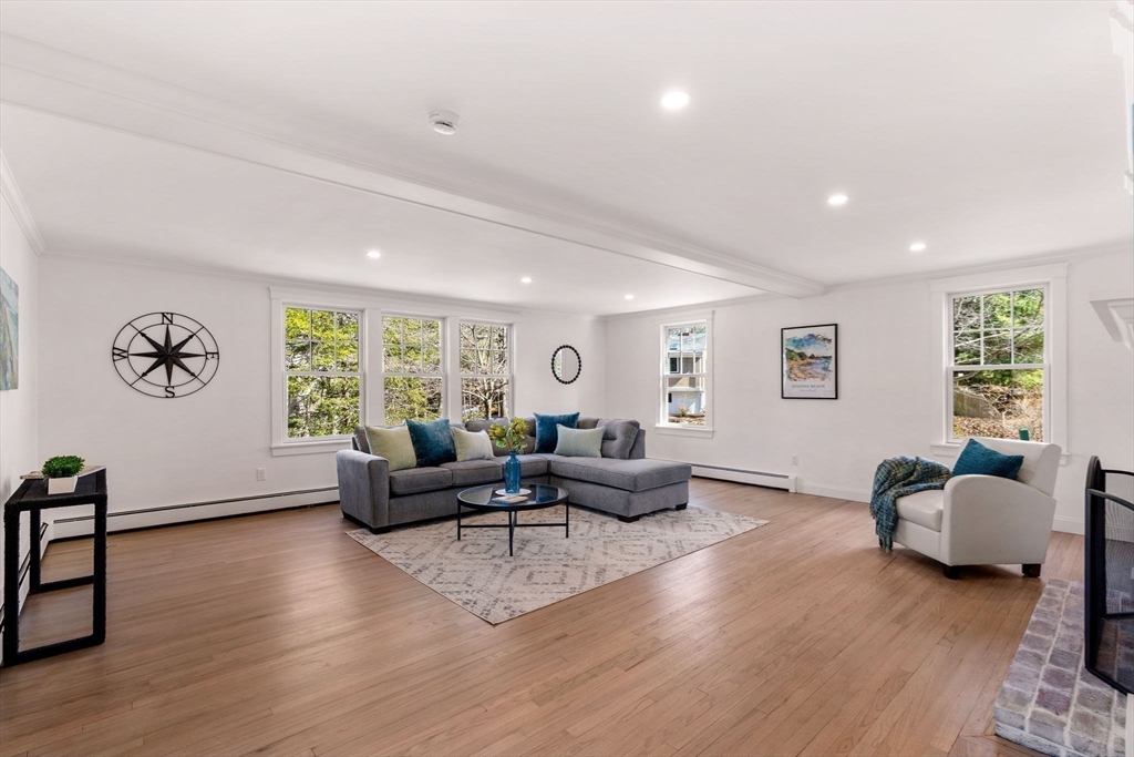 11 Woodholm Road Manchester, MA 01944 - Photo 15 of 42