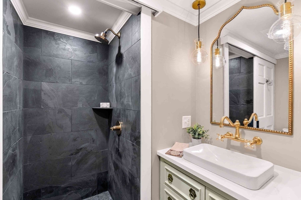 11 Woodholm Road Manchester, MA 01944 - Photo 23 of 42