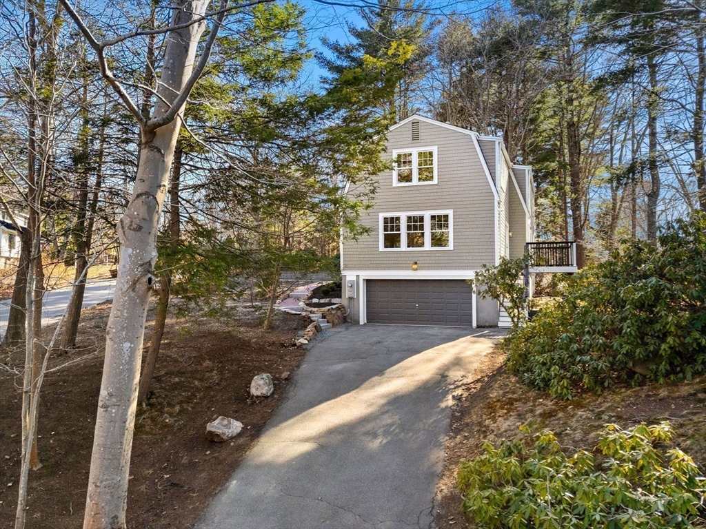 11 Woodholm Road Manchester, MA 01944 - Photo 3 of 42