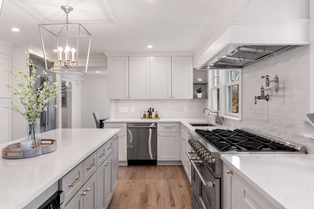 11 Woodholm Road Manchester, MA 01944 - Photo 10 of 42