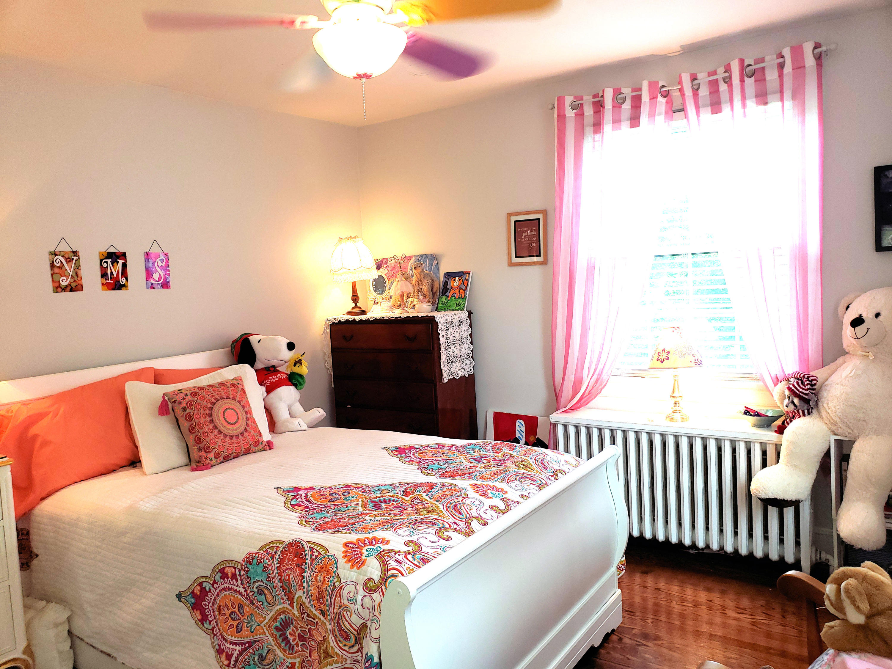 916 Kessler Mill Road Salem, VA 24153 - Photo 26 of 44 bedroom 2 with furniture