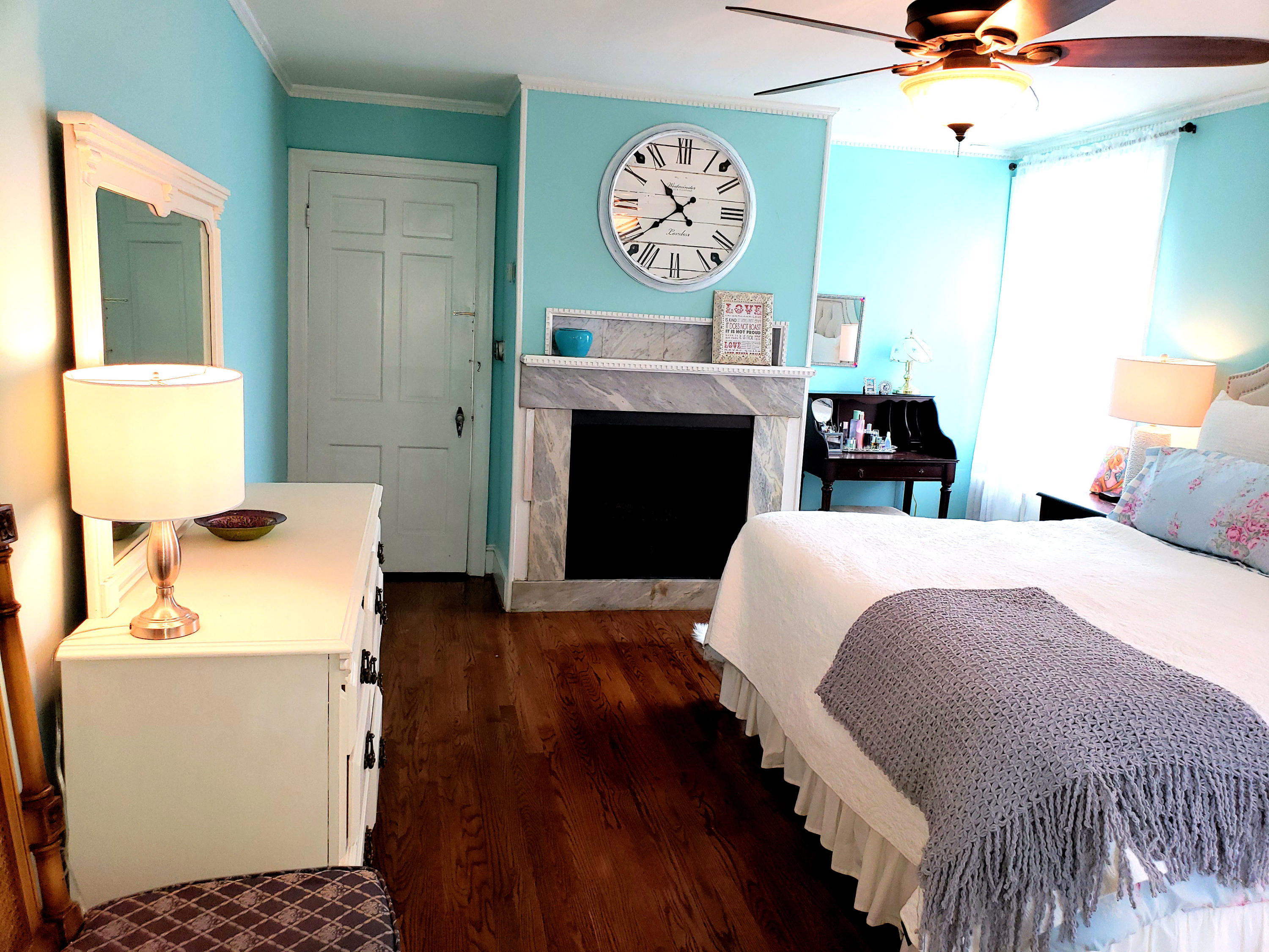 916 Kessler Mill Road Salem, VA 24153 - Photo 34 of 44 master bedroom with furniture