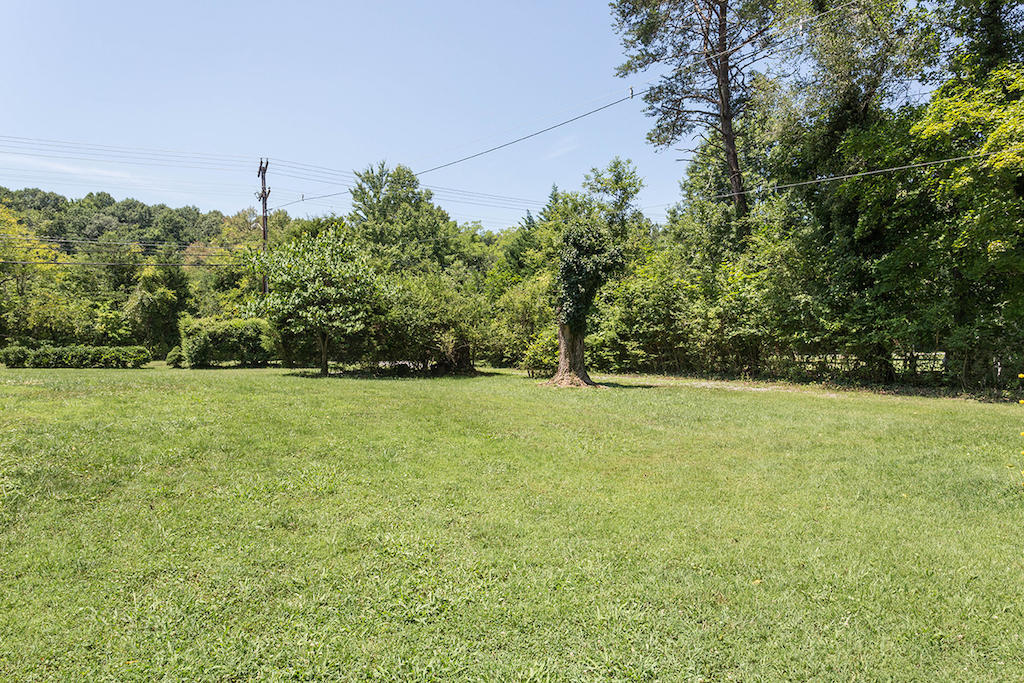 916 Kessler Mill Road Salem, VA 24153 - Photo 42 of 44 yard