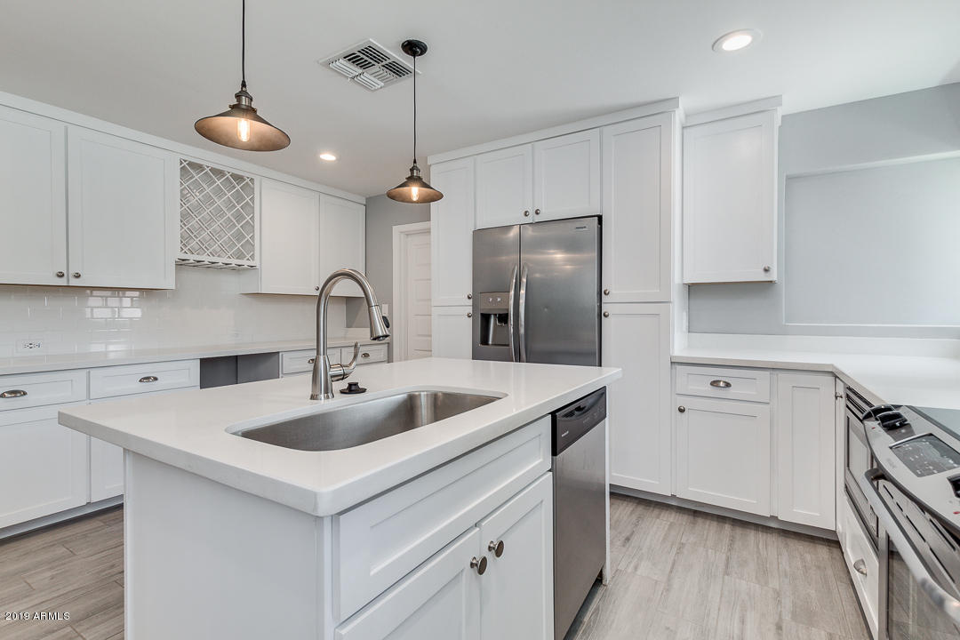 10 West Ocotillo Road Phoenix, AZ 85013 - Photo 3 of 28 09-Ocotillo