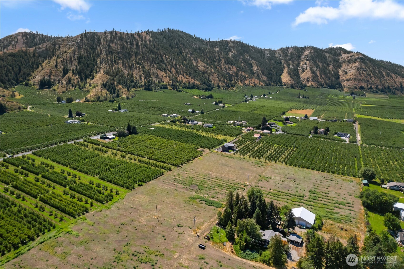 0 Wohlers Road Cashmere, WA 98815 - Photo 12 of 15 a view of a street with a mountain