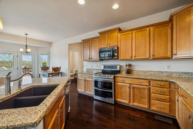 $639,000 | 3037 Brookview Forest Drive, Nashville, TN 37211