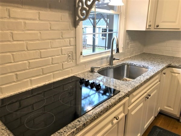79 Lynebrook Road Springfield, MA 01118 - Photo 13 of 31 Gallery Image 13