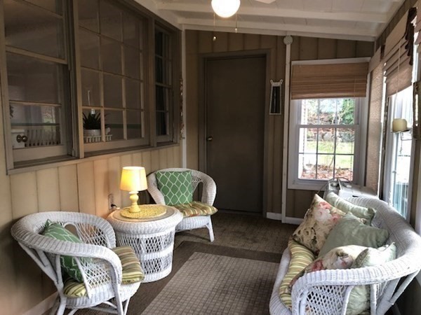 79 Lynebrook Road Springfield, MA 01118 - Photo 16 of 31 Gallery Image 16