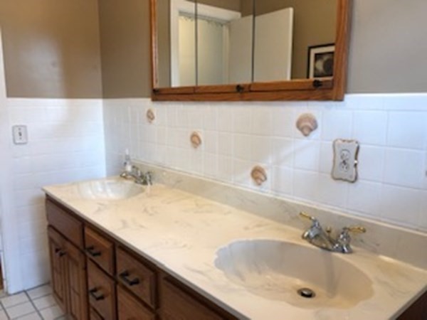 79 Lynebrook Road Springfield, MA 01118 - Photo 22 of 31 Gallery Image 22