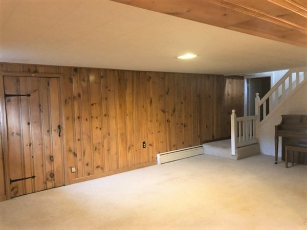 79 Lynebrook Road Springfield, MA 01118 - Photo 26 of 31 Gallery Image 26