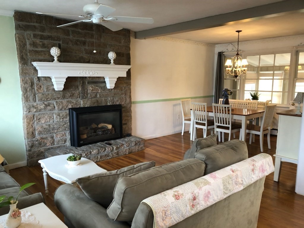 79 Lynebrook Road Springfield, MA 01118 - Photo 5 of 31 Gallery Image 5