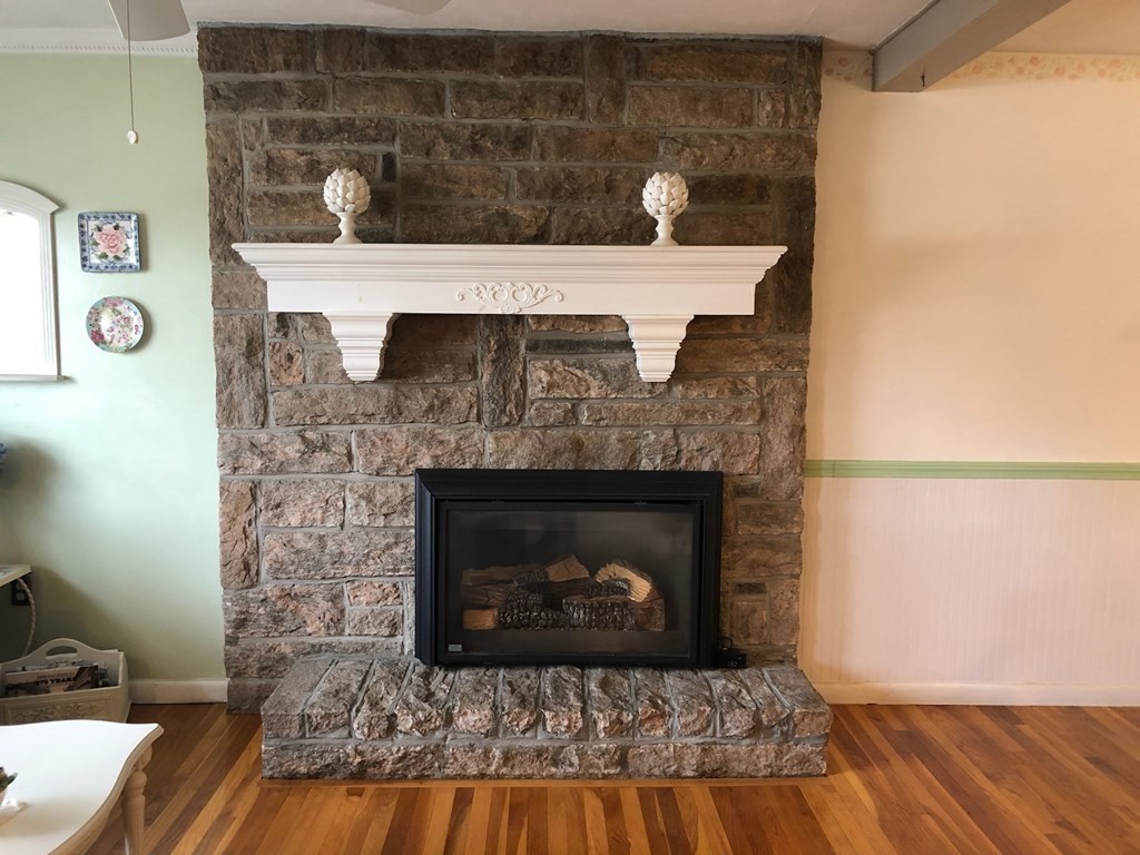 79 Lynebrook Road Springfield, MA 01118 - Photo 6 of 31 Gallery Image 6