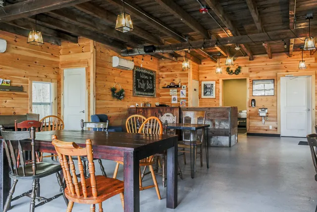 $1,450,000 | 424 Walnut Hill Road, North Yarmouth, ME 04097