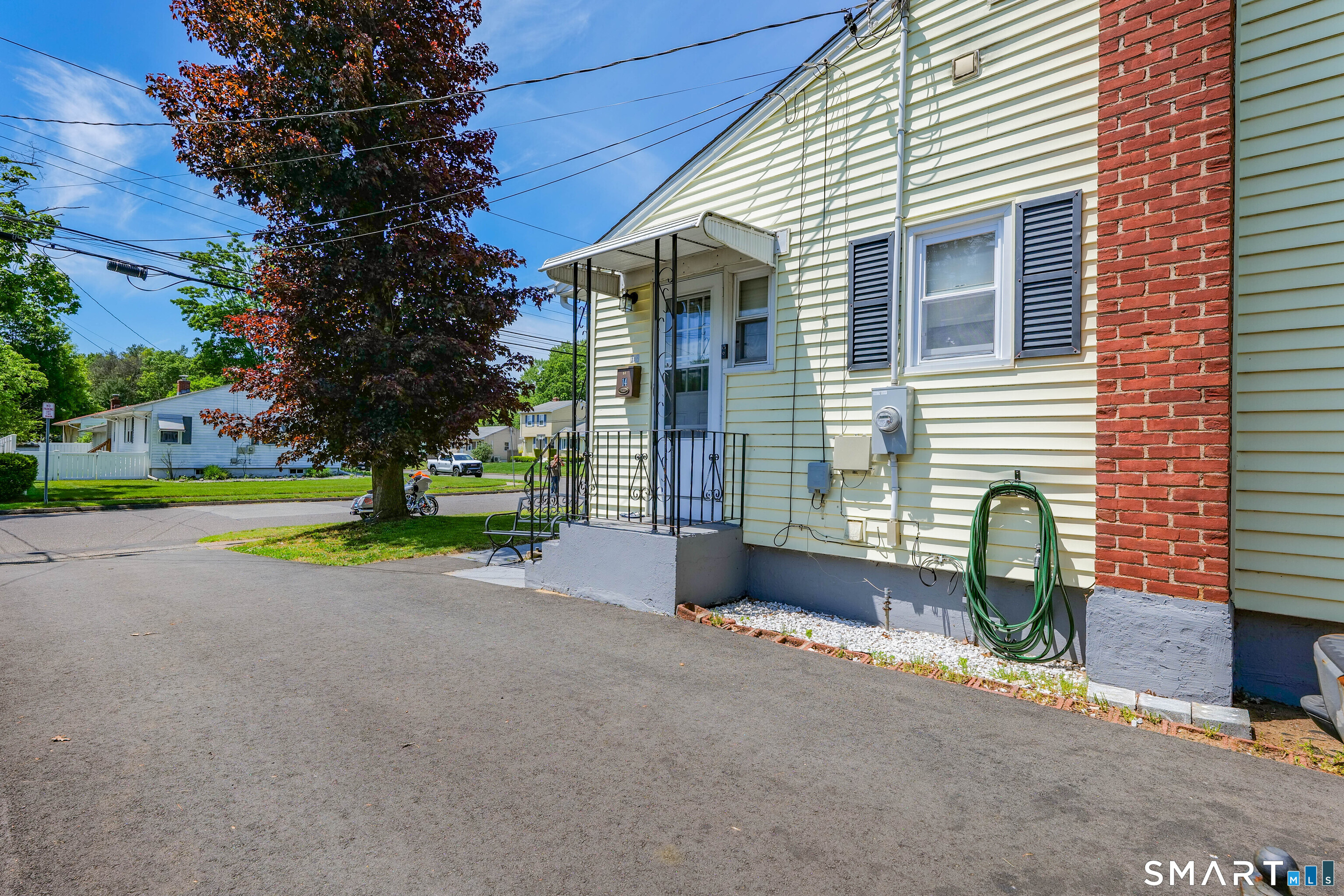 14 Roxbury Road East Hartford, CT 06118 - Photo 27 of 29