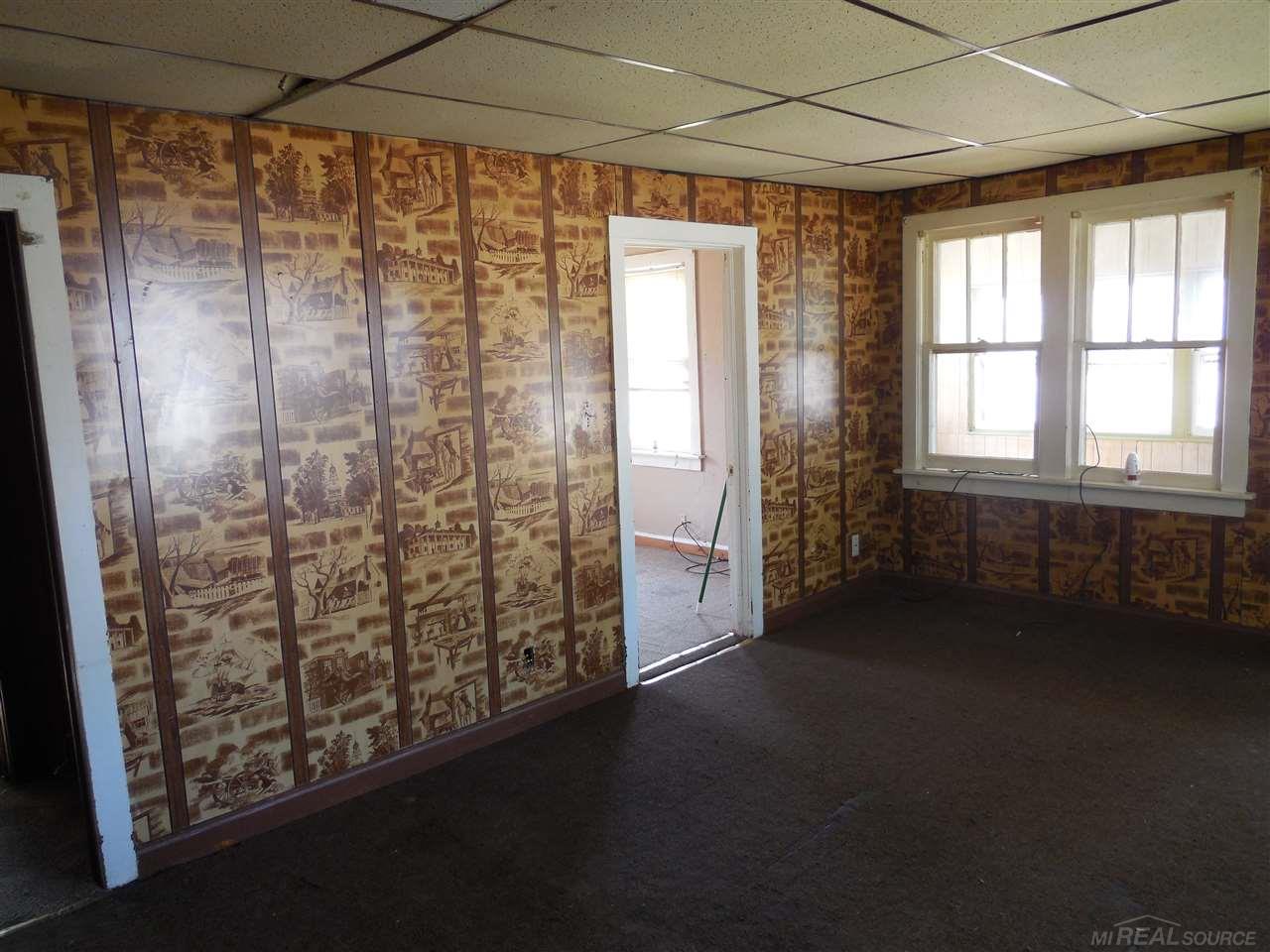 5944 Pointe Tremble Road Algonac, MI 48001 - Photo 16 of 30 31296879-17.JPG