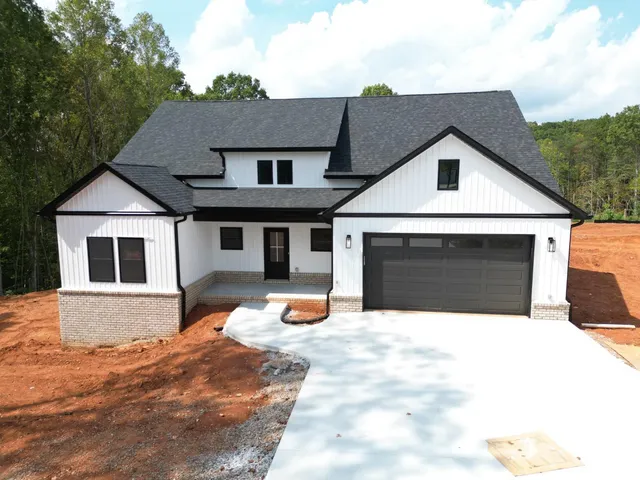 $623,300 | 11200 Leesville Road, Evington, VA 24550