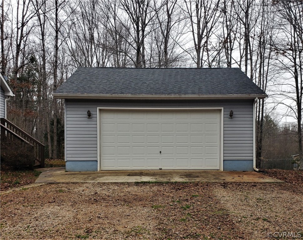 443 Lazy Acres Road Bumpass, VA 23024 - Photo 2 of 19 a backyard of a house
