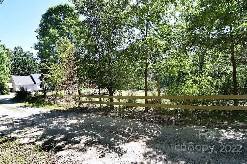 130 Printhad Road Dallas, NC 28034 - Photo 37 of 43 a view of yard