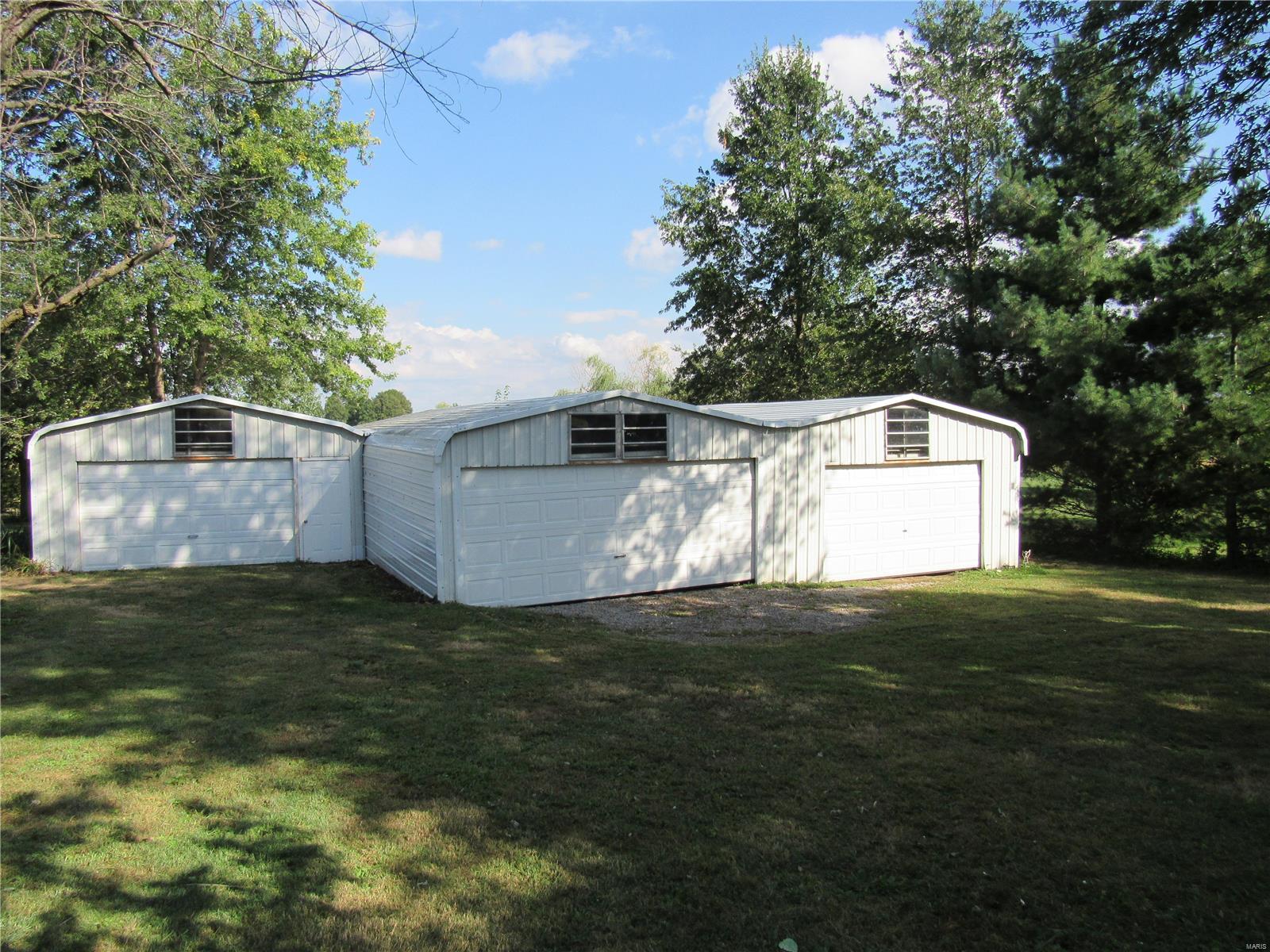 15886 Bartlett Road Dow, IL 62022 - Photo 29 of 38